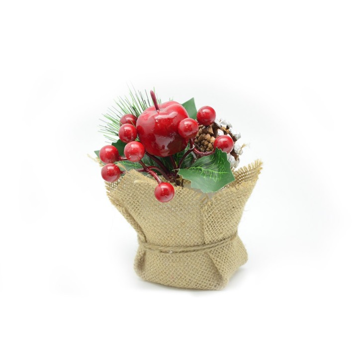 DECORAZIONE CON BACCHE